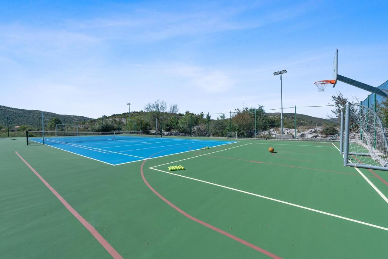 Villa Almas - Heated Pool, Sauna, Gym And Tennis Court Neoric Extérieur photo